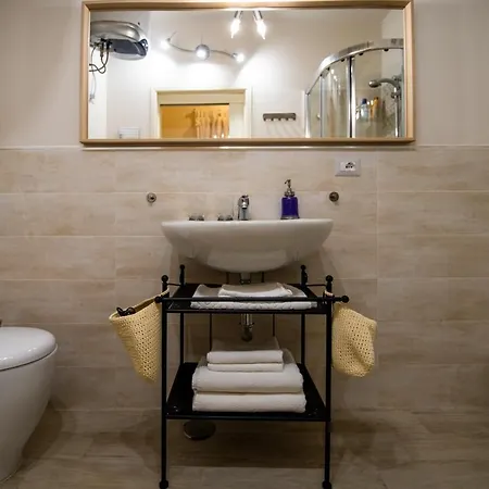Couette-café Terre Dipinte 4*
