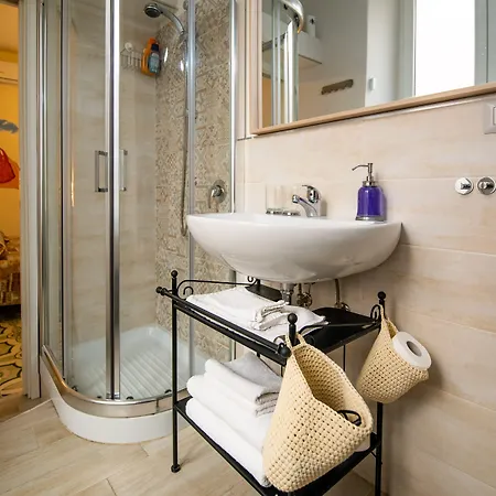 Terre Dipinte Couette-café 4*