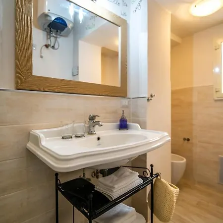 ベッド・アンド・ブレックファスト Terre Dipinte 3*