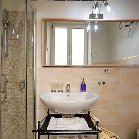 Terre Dipinte Bed & Breakfast 4*